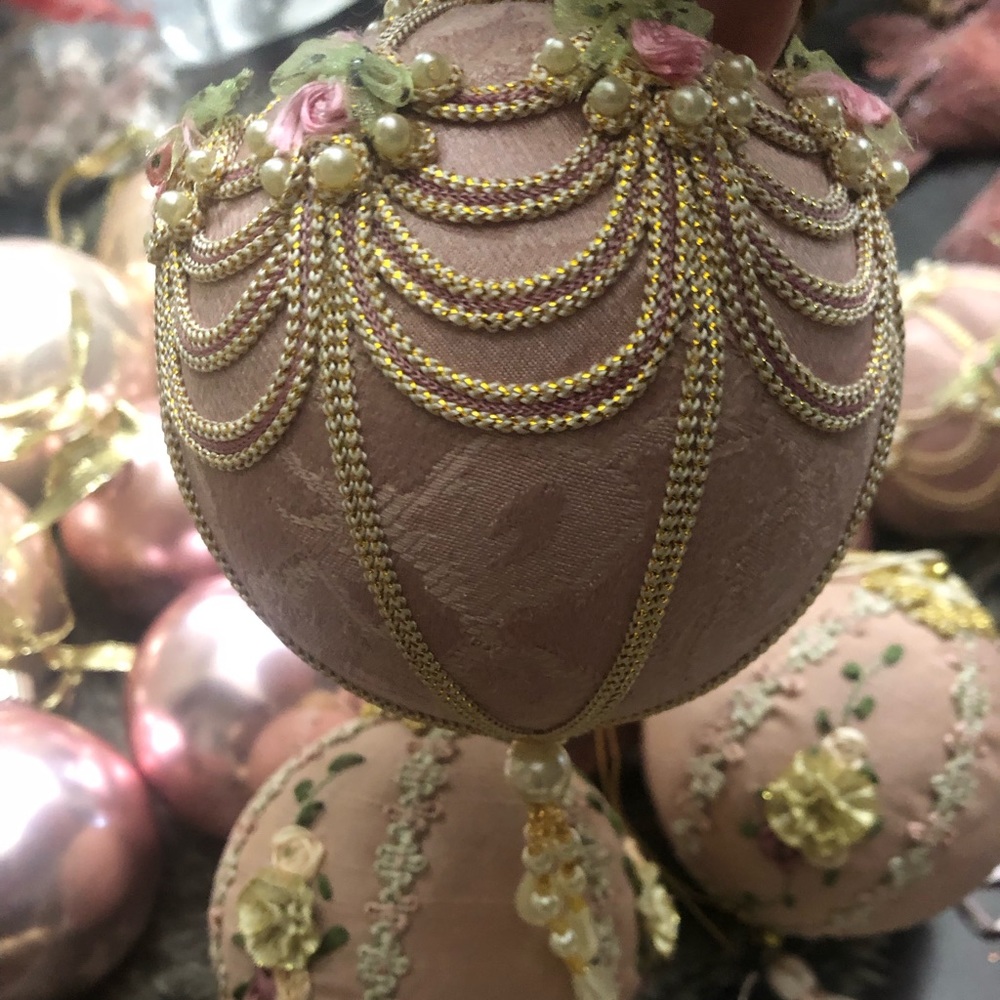 Set of 15 ornaments
